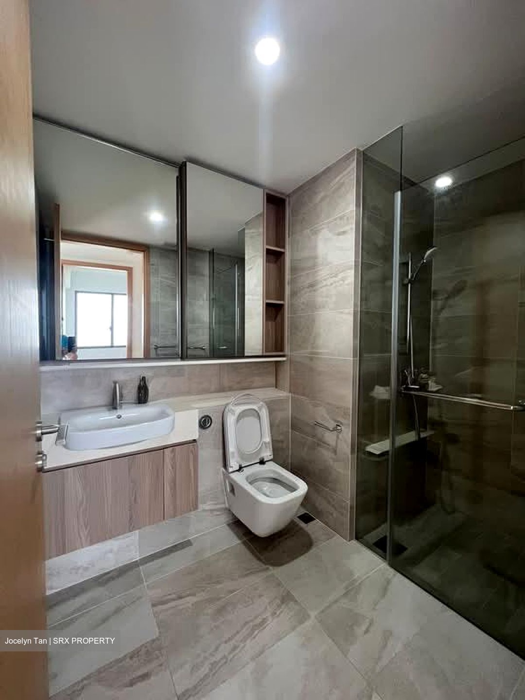 Twin Vew (D5), Apartment #560812991